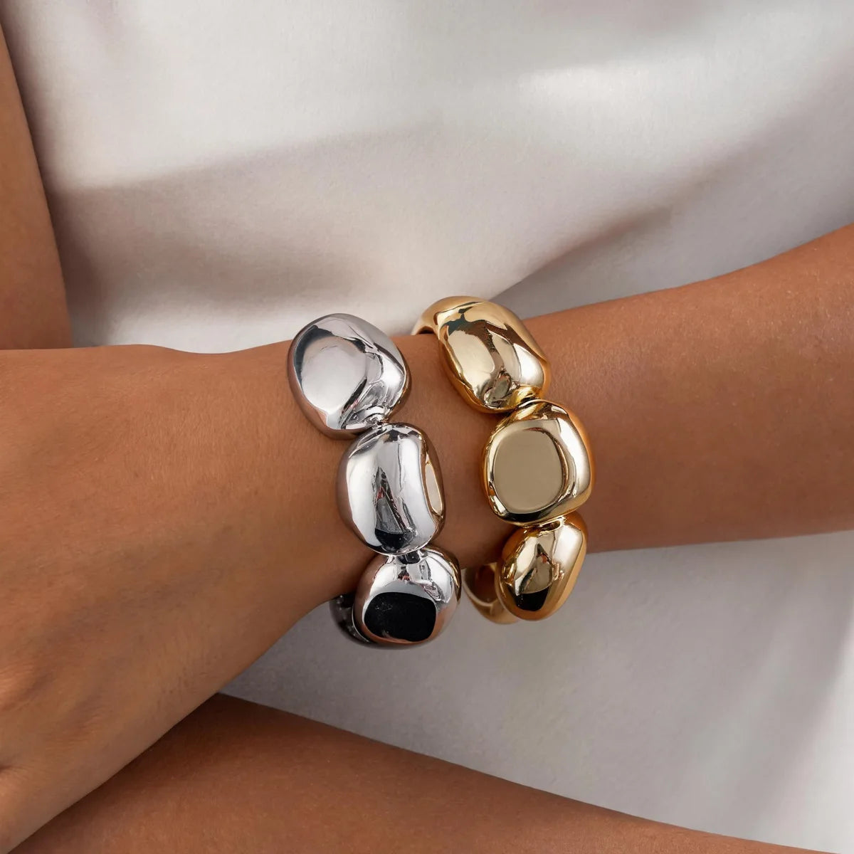 Vintage Acrylic Bead Chain Bracelet